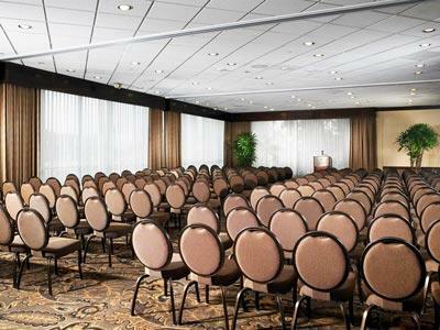 Sheraton Mission Valley San Diego Hotel