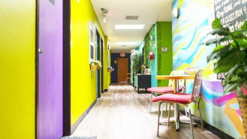 Ith Zoo Hostel San Diego