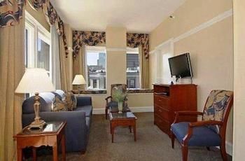 Hotel Gaslamp Plaza Suites