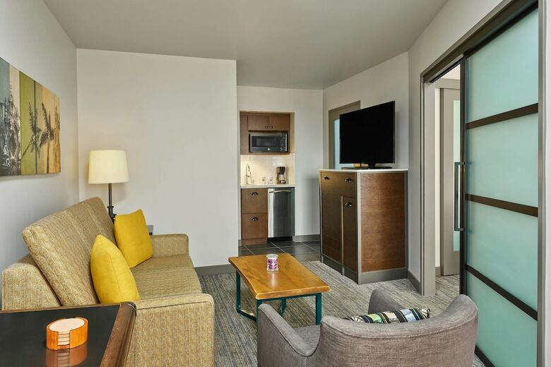 Hotel The Declan Suites San Diego