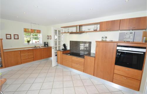 Holiday Home Engvangen N-587