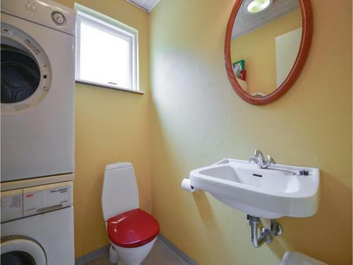 Holiday Home B�kholmen Ebeltoft V