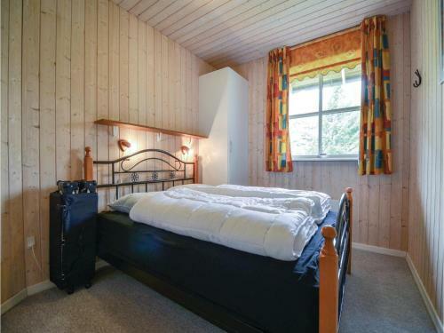 Holiday Home B�kholmen Ebeltoft V