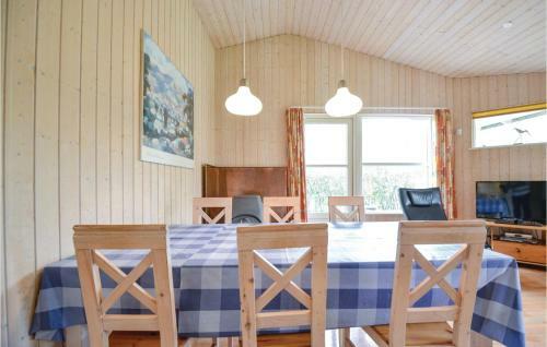 Holiday Home B�kholmen Ebeltoft V