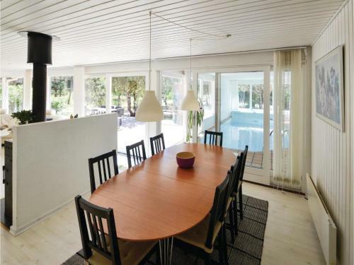 Four-bedroom Holiday Home In Ebeltoft