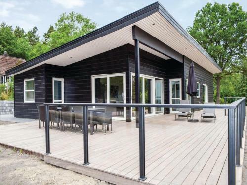 Five-bedroom Holiday Home In Ebeltoft