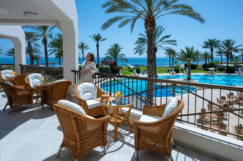 Hotel Constantinou Bros Athena Beach