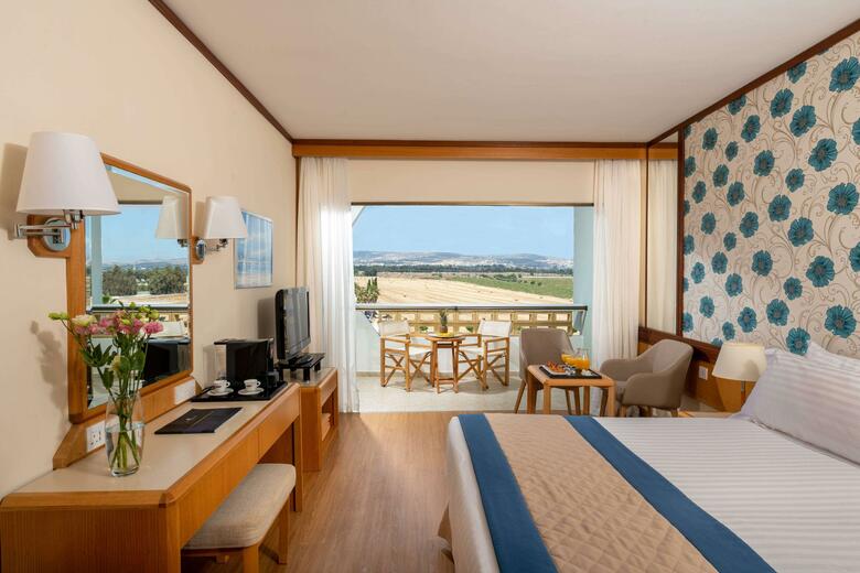 Constantinou Bros Athena Royal Beach Hotel