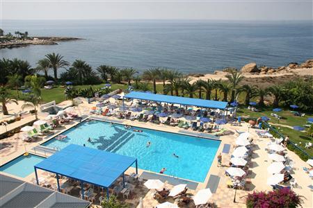Hotel Queens Bay