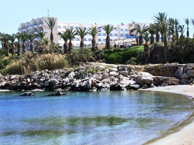 Hotel Queens Bay