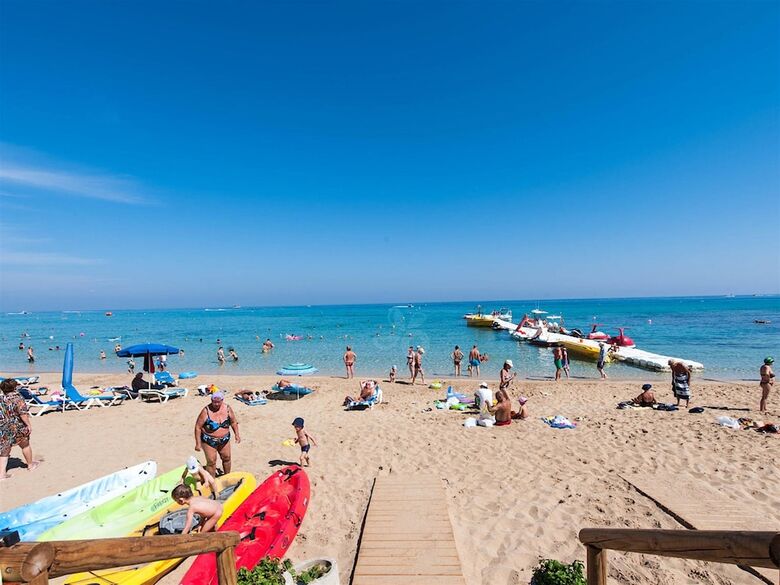Hotel Iliada Beach(.)