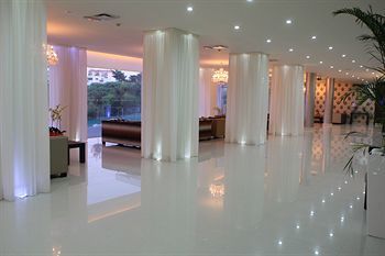Hotel Vrissiana Beach(.)