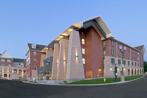 Hotel University Guest House & Conference Center