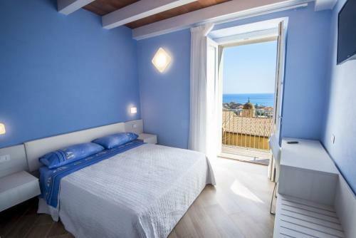 Hostal Largo Chianura