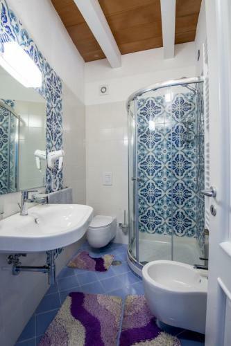 Hostal Largo Chianura