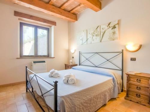 Cozy Farmhouse In Apecchio With Jacuzzi