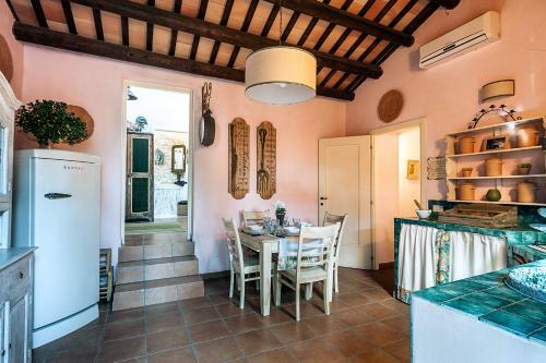 Citta Povera Villa Sleeps 2 Pool Air Con Wifi