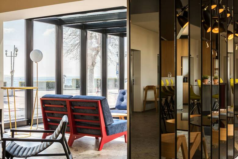 Maisonme Boutique Hotel