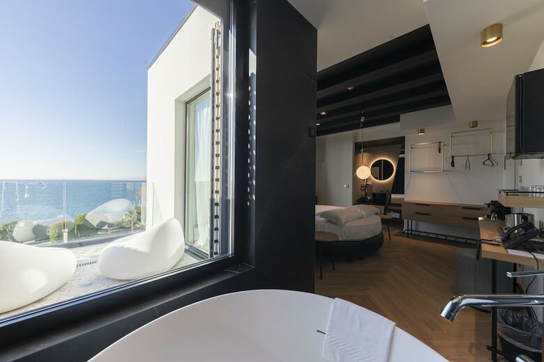 Maisonme Boutique Hotel