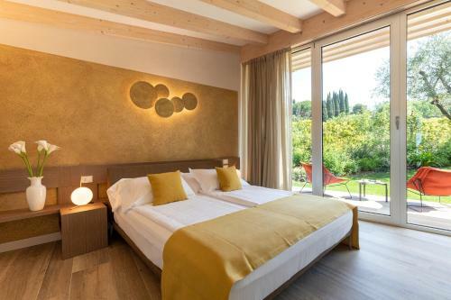 Bed & Breakfast San Colombano Suites