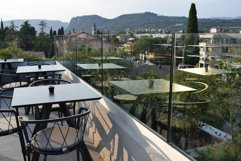 Solho Hotel