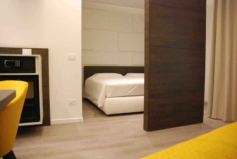 Solho Hotel
