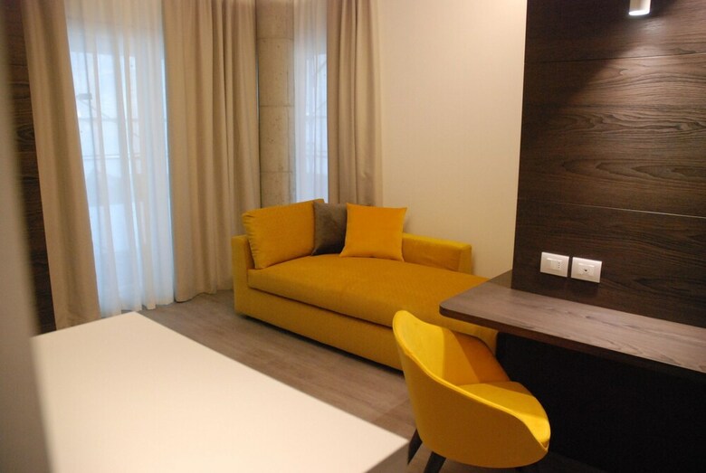 Solho Hotel