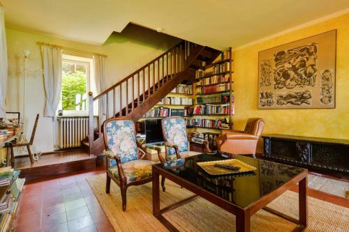 Contra' Casetta Villa Sleeps 10 Pool Wifi