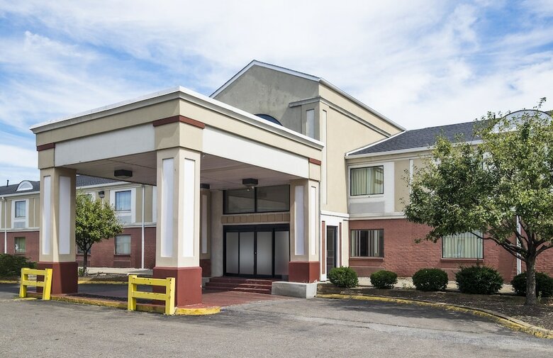 Hotel Red Roof Inn Columbus North - Ohio State Fairgrounds