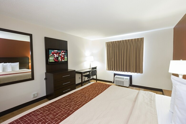 Hotel Red Roof Inn Columbus North - Ohio State Fairgrounds