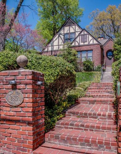 Daisy Hill Bed And Breakfast