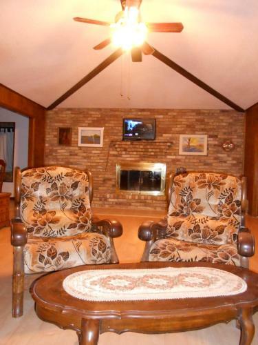 Alla's Historical Bed And Breakfast, Spa And Cabana
