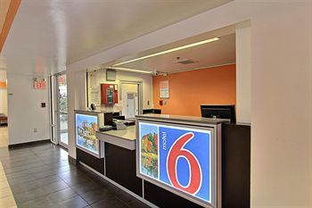 Motel 6 - Cleveland - Willoughby