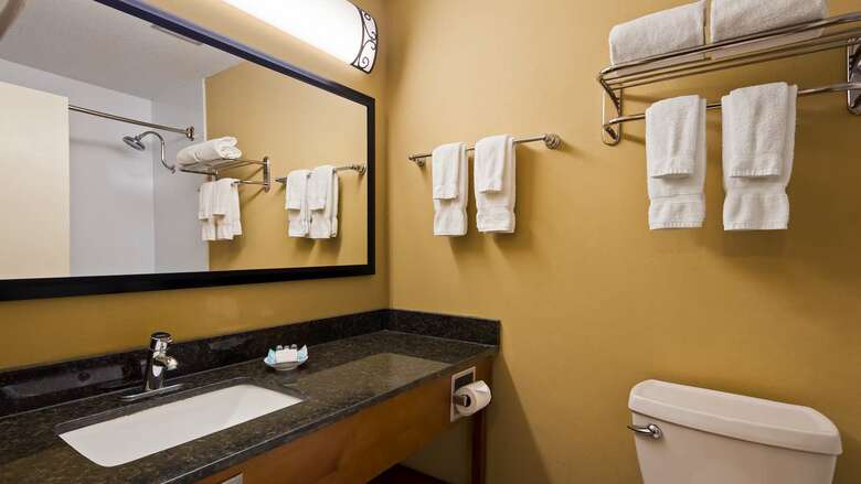 Best Western Wooster Hotel