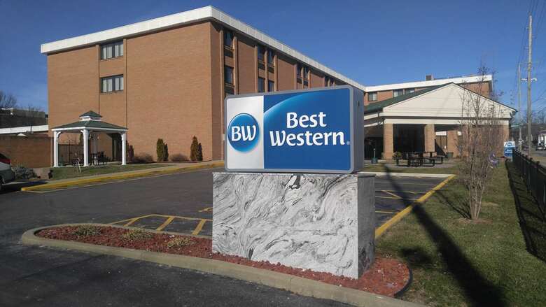 Best Western Wooster Hotel