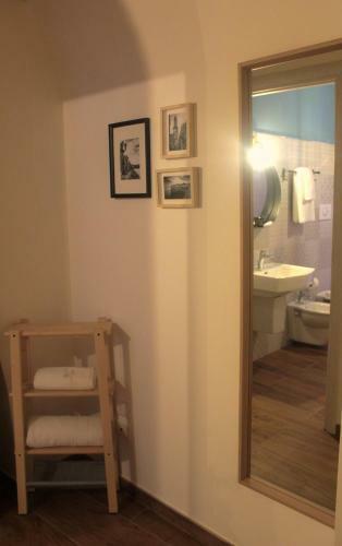 Hostal Deshome Guest House
