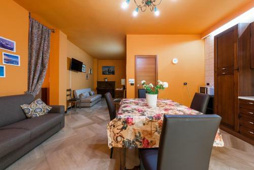 Apartments Orange