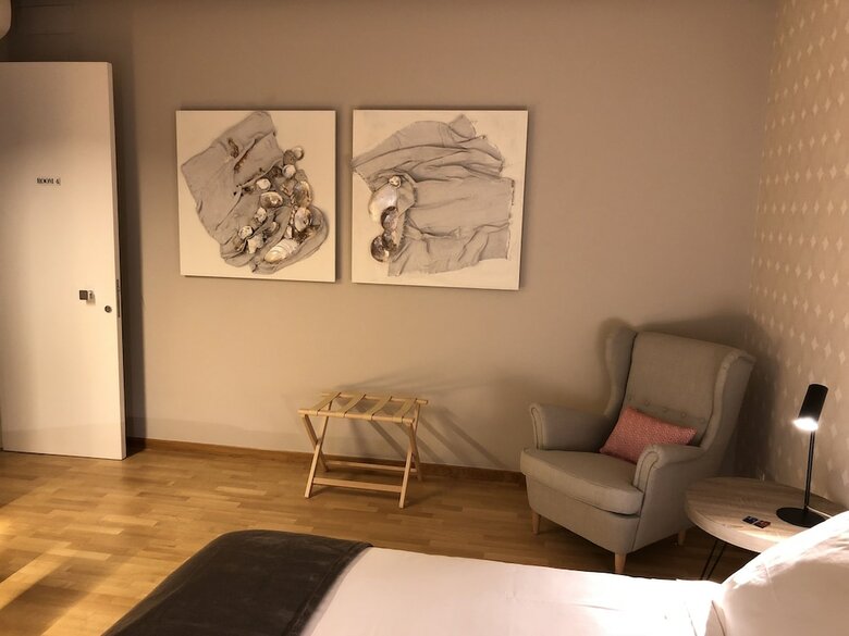 Bed & Breakfast 200 Rooms & Terrace