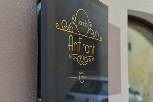 Hostal An Front