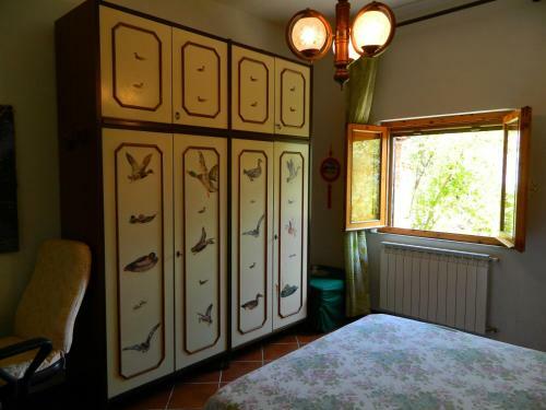 Bettolle Villa Sleeps 6