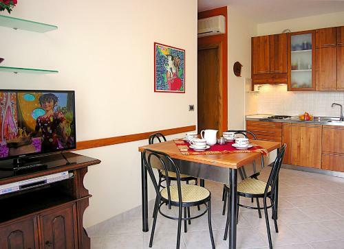 Azalee Belmare Apartments