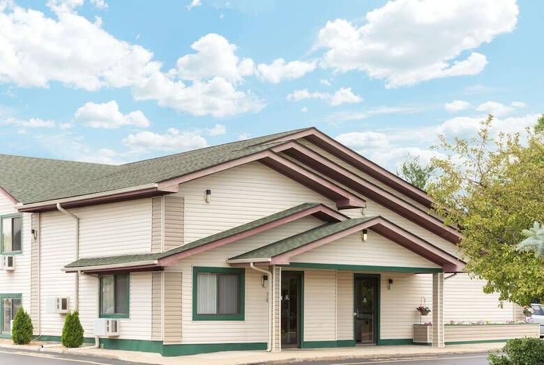 Hotel Super 8 Twinsburg
