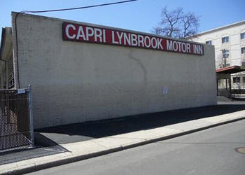 Capri Lynbrook Motor Inn