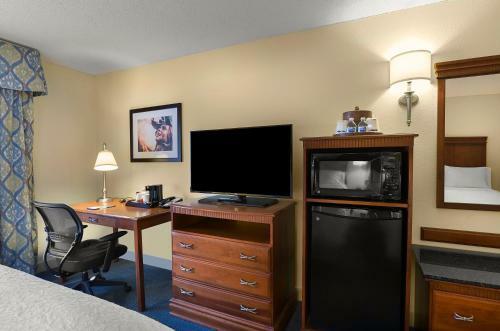 Hotel Hampton Inn Belmont At Montcross