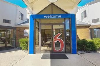 Motel 6 Piscataway