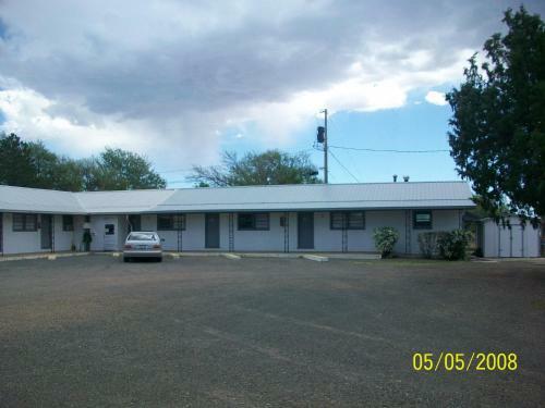 Clayton Motel
