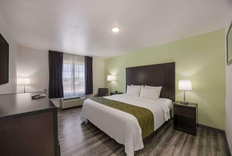 Hotel Days Inn & Suites Of Clayton