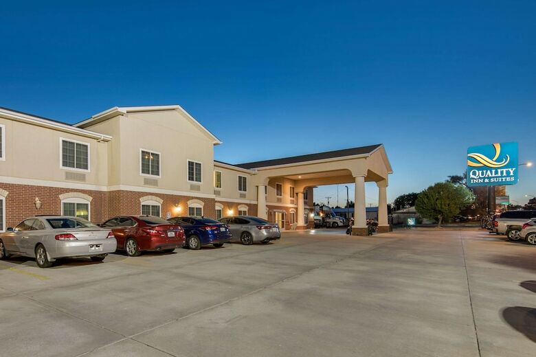 Hotel Days Inn & Suites Of Clayton