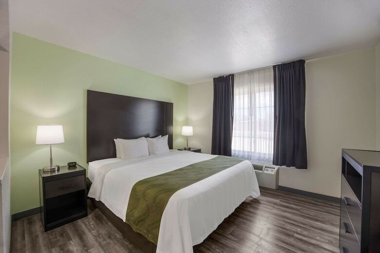 Hotel Days Inn & Suites Of Clayton