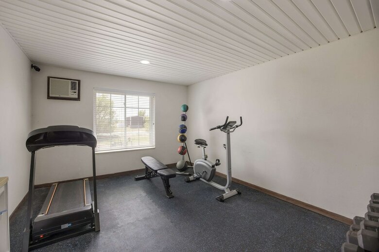 Hotel Days Inn & Suites Of Clayton